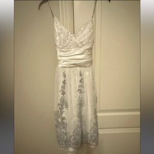 City Triangles off-white dress, size 7 (Junior)